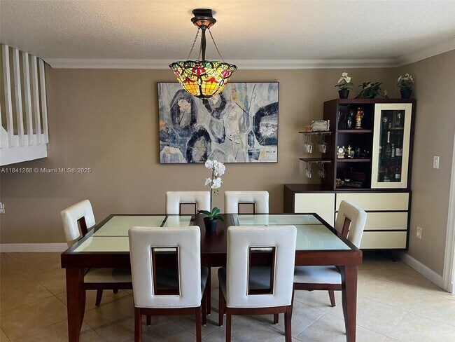 Building Photo - 9894 Fairway Cove Ln