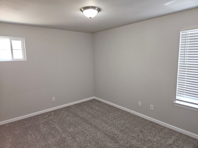 Building Photo - 675 Mission De Oro Dr
