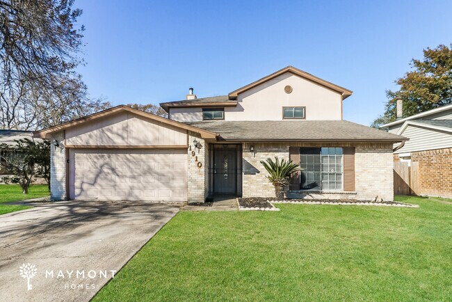 Building Photo - Spacious Two-Story Home in Houston