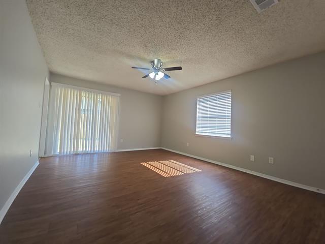Building Photo - 6620 Lyndale Dr