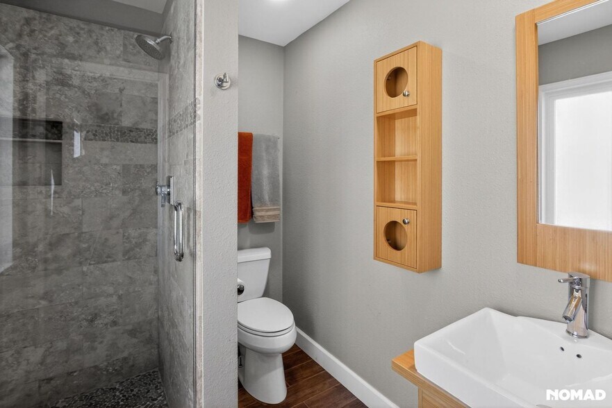 Building Photo - 2744 S Quince St