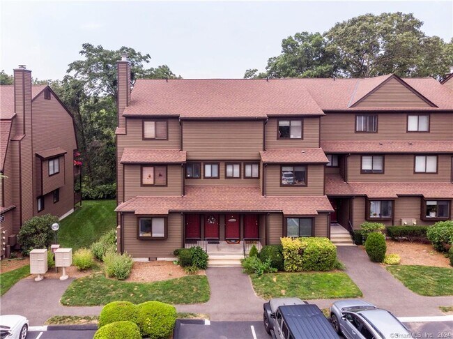 Building Photo - 115 Fillow St