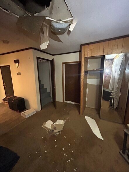 Building Photo - 61 S 49th St