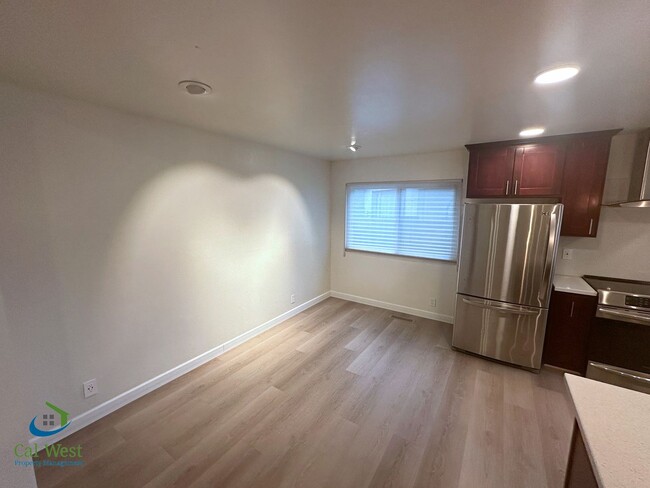 Building Photo - $4095 - Beautiful Remodeled Home on Cul-de...