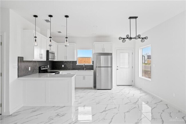 Building Photo - 14 N 24th St