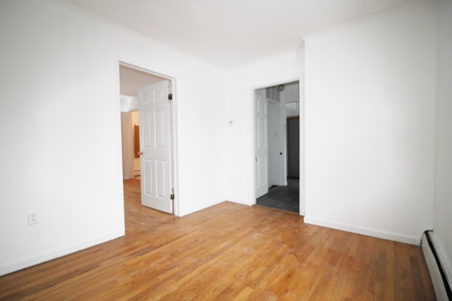 Building Photo - 51 High St