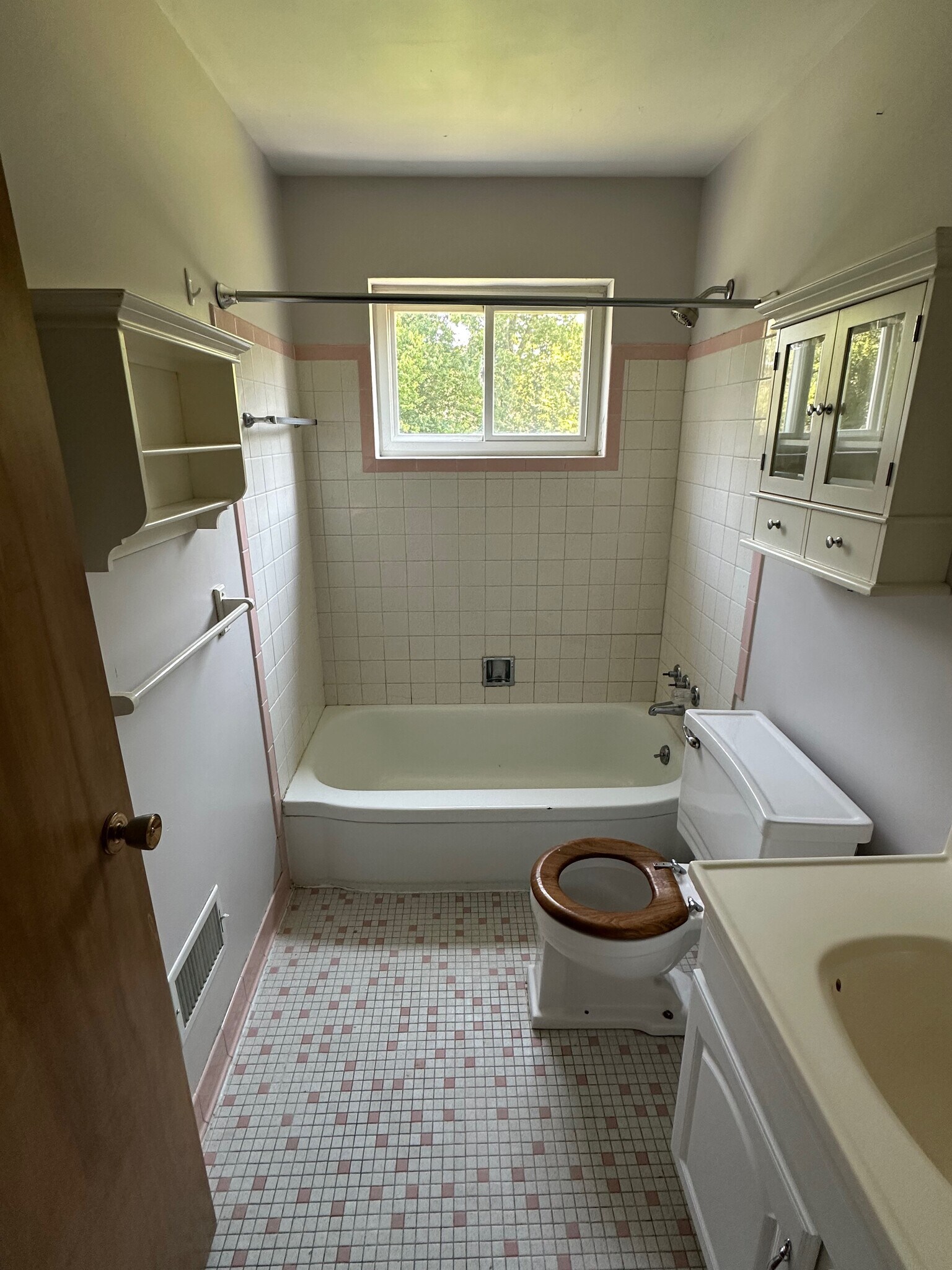 Building Photo - 3344 Buell St