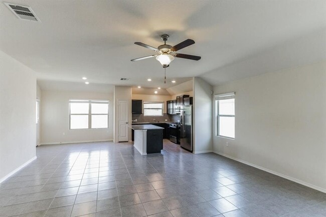 Building Photo - 3900 Alpine Autumn Dr