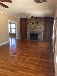 Building Photo - 1390 FM 1187