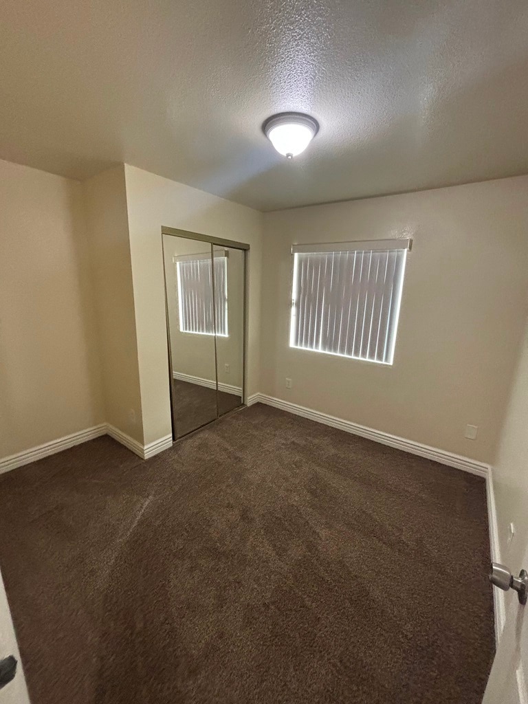 Building Photo - 128 E 62nd St