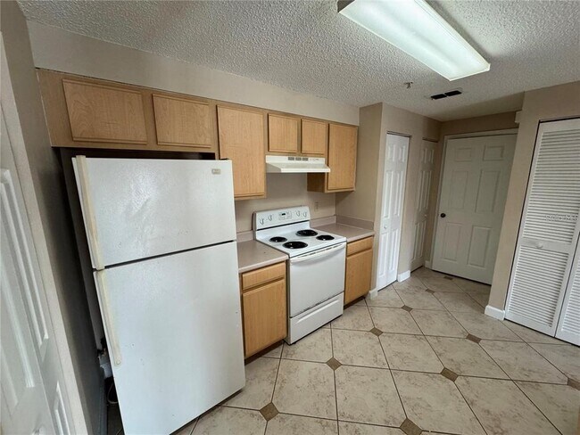 Building Photo - 10831 Windsor Walk Dr