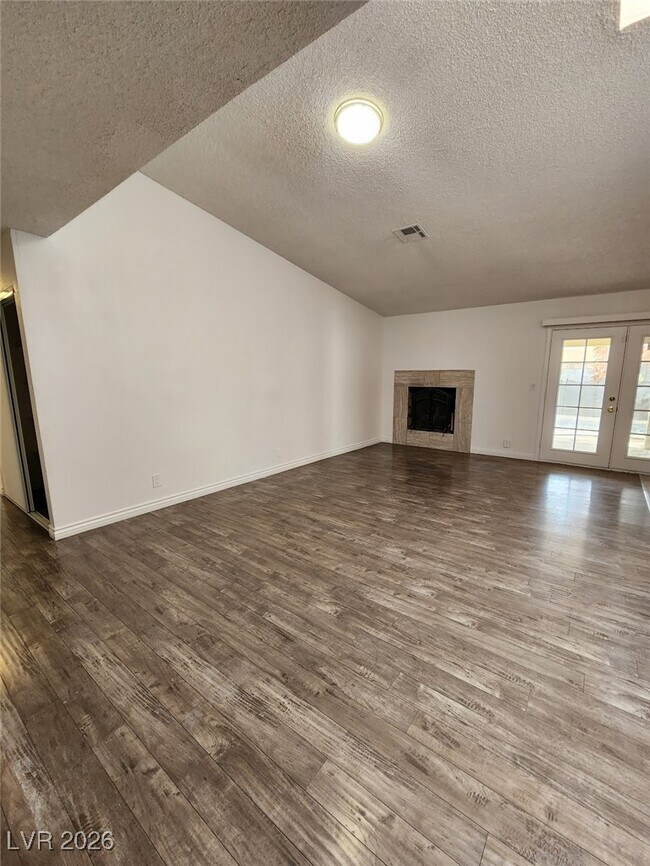 Building Photo - 1823 Niblick Cir