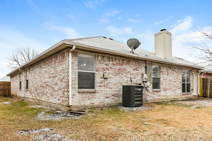 Building Photo - 7014 Snowivy Ct