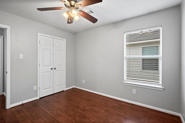 Building Photo - 28918 E Pecos River Ct