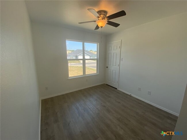 Building Photo - 240 N Mary Jo Dr