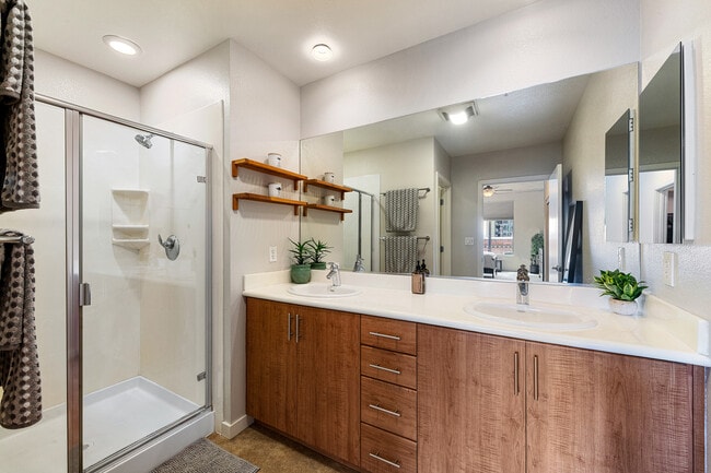 Building Photo - 288 3rd St