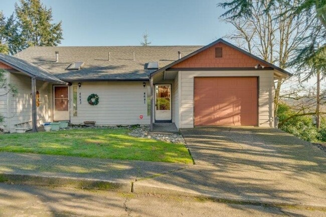 Primary Photo - Updated 3 Bedroom, 1.5 Bathroom Duplex in ...