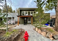 Building Photo - M622
