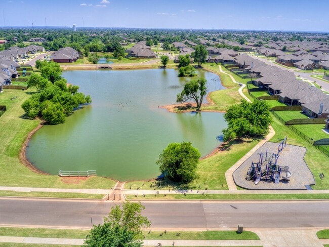 Primary Photo - Welcome Home to The Waters!