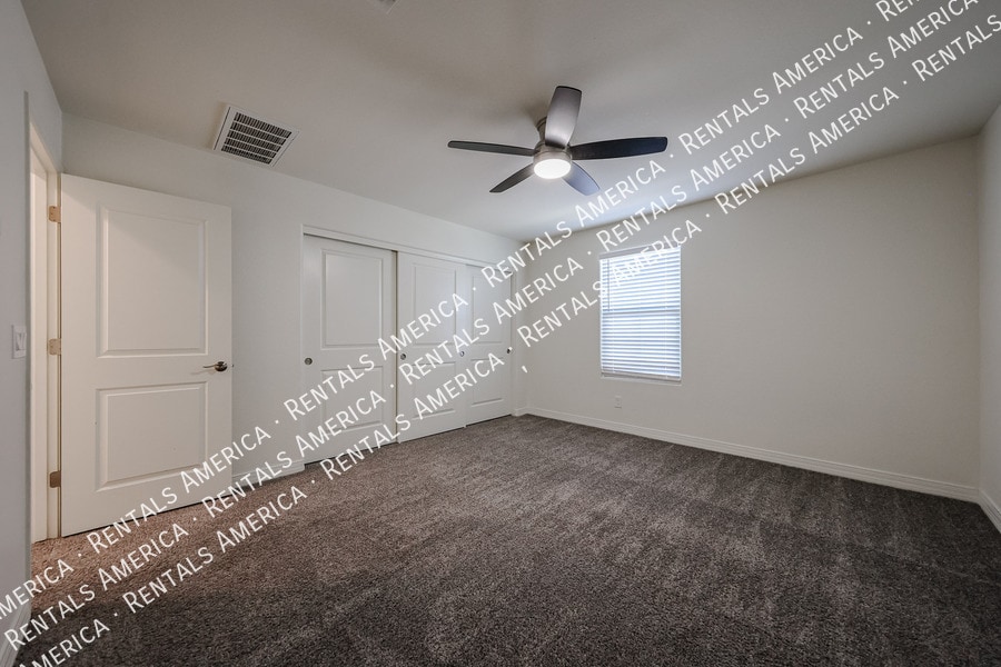 Building Photo - 17965 W Encinas Ln