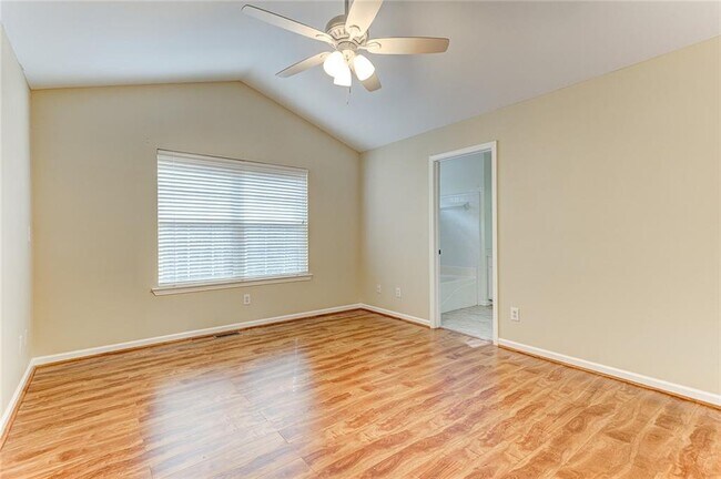 Building Photo - 4028 Oak Glenn Dr