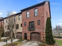 Building Photo - 812 Pisgah Church Rd