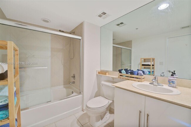 Building Photo - 335 S Biscayne Blvd
