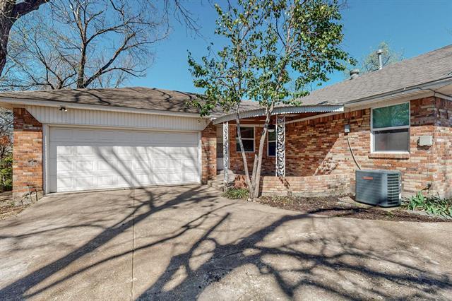 Building Photo - 2120 Healey Dr