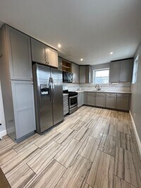Building Photo - 4385 Wickham Ave