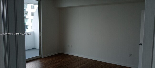 Building Photo - 7900 Harbor Island Dr