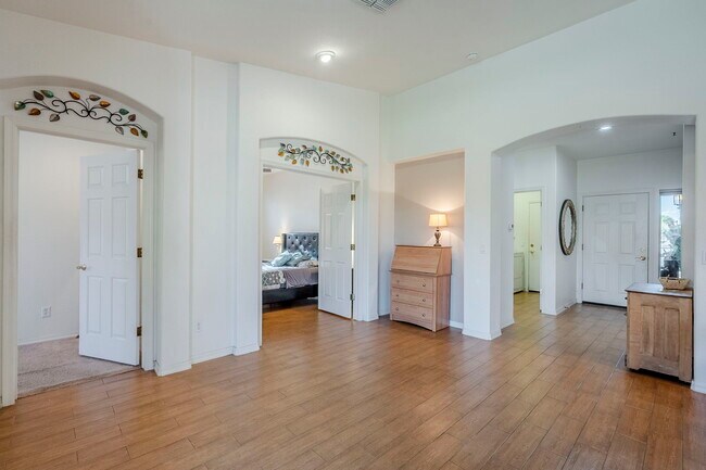 Building Photo - 4269 E Cassia Ln
