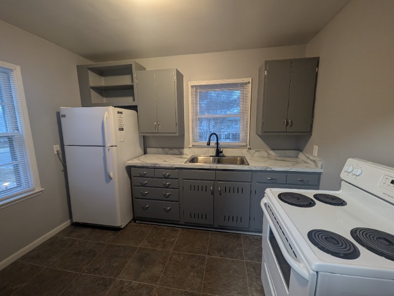 Building Photo - 1709 B St