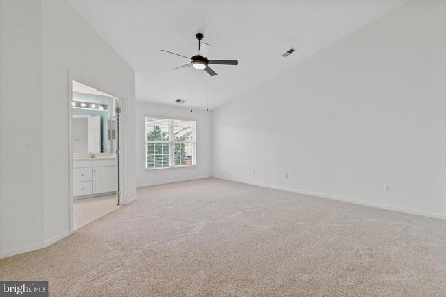 Building Photo - 22576 Welborne Manor Square