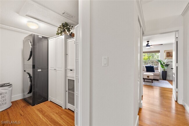Building Photo - 8365 Excalibur Cir