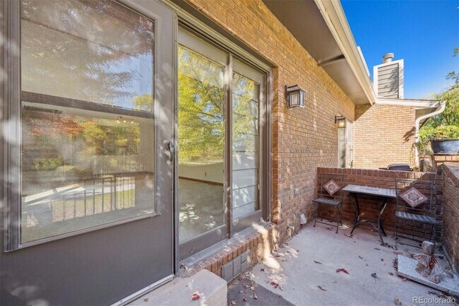 Building Photo - 11540 W 70th Pl
