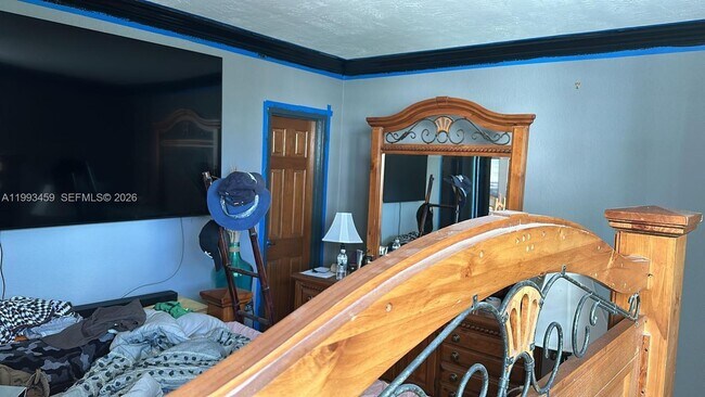 Building Photo - 3801 S Ocean Dr