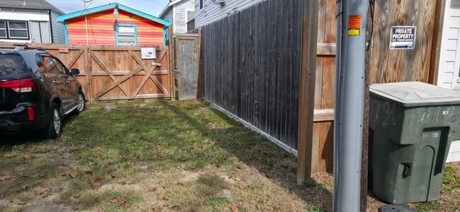 Building Photo - 1915 Avenue O