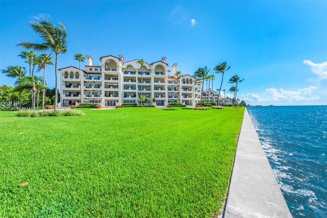 Building Photo - 4922 Fisher Island Dr