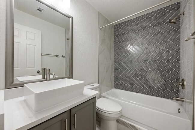 Building Photo - 4501 Whispering Valley Dr