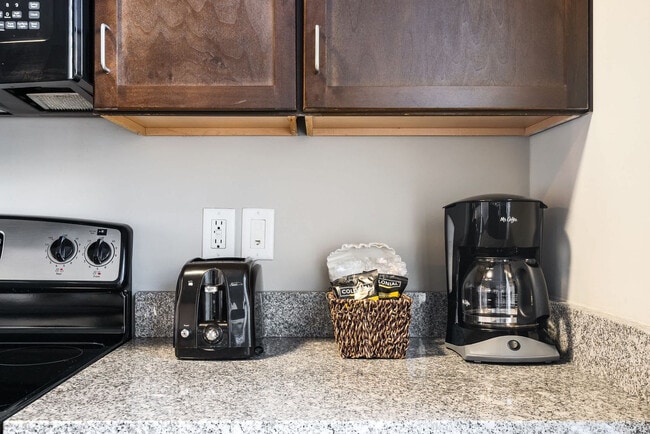 Building Photo - 235 S Delaware St