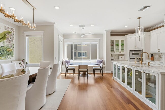 Building Photo - 921 Osceola Dr