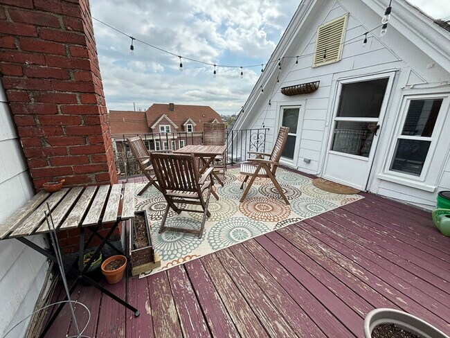 Building Photo - 11 Prospect Hill Ave