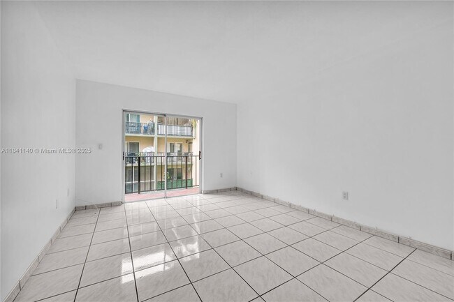 Building Photo - 325 NW 72nd Ave