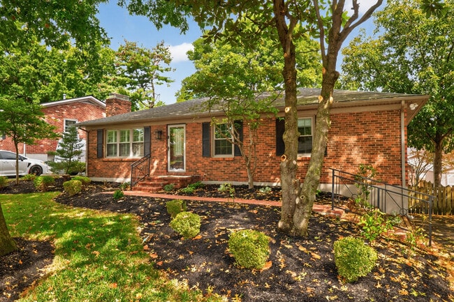 Building Photo - 433 Potomac Dr