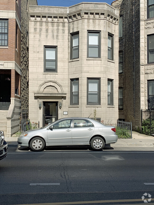 Building Photo - 2949 N Halsted St