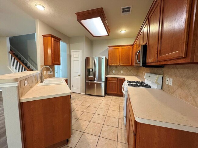 Building Photo - 2311 Portwood Bend Cove