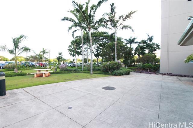 Building Photo - 94-979-979 Kau'Olu Pl