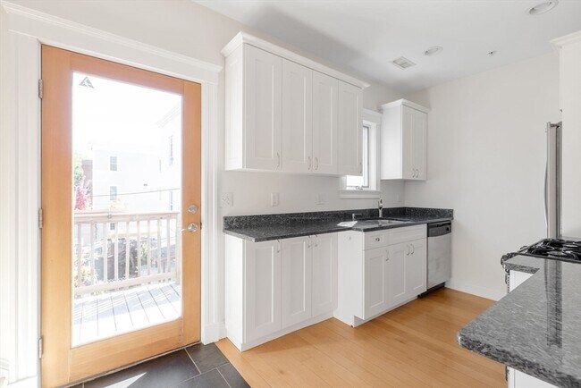 Building Photo - 5 Granite St