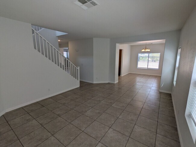 Building Photo - Beautiful 5 Bedroom Summerlin Home with Loft, Balcony & Mountain Views