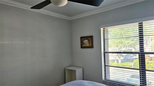 Building Photo - 16446 NE 27th Pl